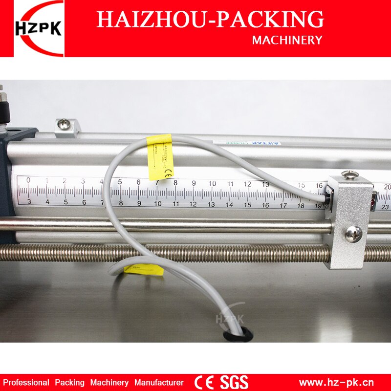 HZPK Semi-automatic Tabletop Liquid Filling Machine Food Grade Single Nozzle For Bottle Pouch Water Juice 200-1500ml G1WYD1500